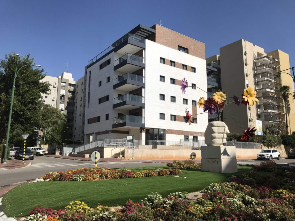 בניין היהלום ברחוב הלב, בניין מדהים בנס ציונה הירוקה - נדלן נדלן